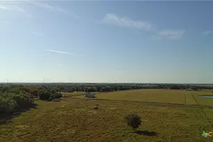 682 W Somers Ln, Axtell, TX 76624 - Photo 9