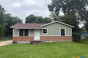 403 S 7th St, Copperas Cove, TX 76522 - Photo 1