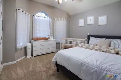 113 Zephyr Drive, Victoria, TX 77904 - Photo 9