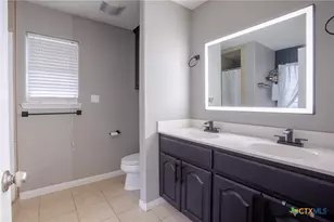 113 Zephyr Dr, Victoria, TX 77904 - Photo 17