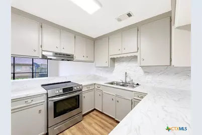 104 Maplewood Drive #A, Victoria, TX 77901 - Photo 5