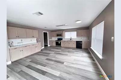 7338 Raintree Forest, San Antonio, TX 78233 - Photo 9