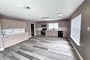 7338 Raintree Forest, San Antonio, TX 78233 - Photo 9