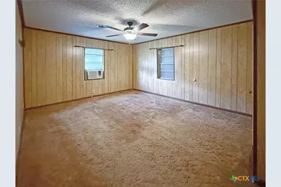 204 E Austin Street, Port Lavaca, TX 77979 - Photo 9