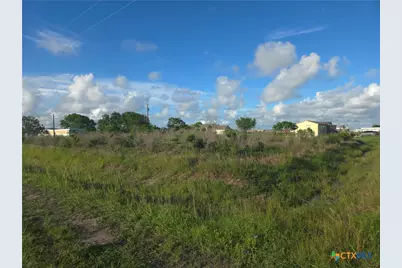 000 Lincoln, Port Lavaca, TX 77979 - Photo 5