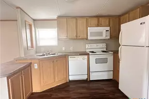 208 Picasso Dr, San Marcos, TX 78666 - Photo 15