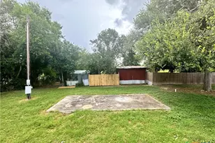 208 Picasso Dr, San Marcos, TX 78666 - Photo 29