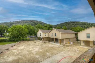 186 River Villas Court, New Braunfels, TX 78132 - Photo 25