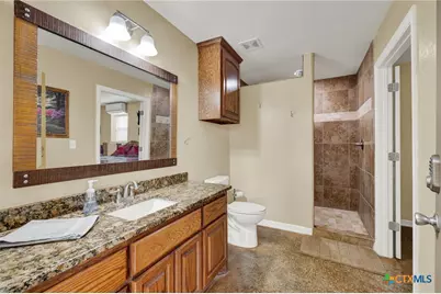 186 River Villas Court, New Braunfels, TX 78132 - Photo 33
