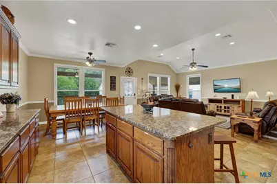 186 River Villas Court, New Braunfels, TX 78132 - Photo 13