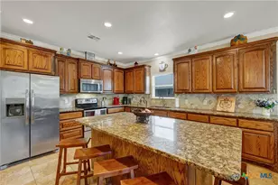 186 River Villas Ct, New Braunfels, TX 78132 - Photo 11