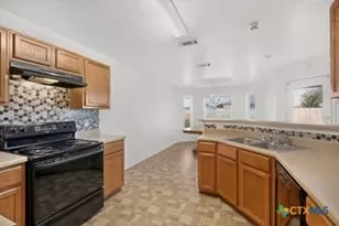 5201 Holster Dr, Killeen, TX 76549 - Photo 9