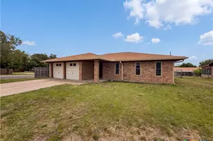 2012 Stardust St, Killeen, TX 76543 - Photo 13