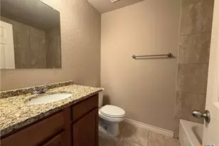 1780 Tristan Trl, New Braunfels, TX 78130 - Photo 17