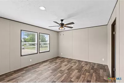 305 S 6th Street, Buckholts, TX 76518 - Photo 15