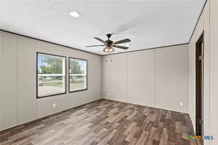 305 S 6th St, Buckholts, TX 76518 - Photo 15
