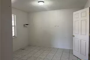 814 S 25th St, Copperas Cove, TX 76522 - Photo 5