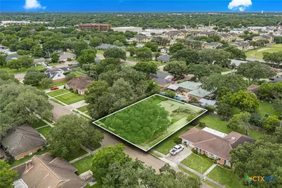 208 Berkshire Lane, Victoria, TX 77904 - Photo 27