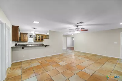 208 Berkshire Lane, Victoria, TX 77904 - Photo 9