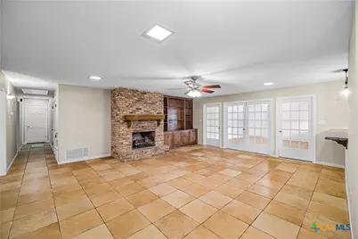 208 Berkshire Lane, Victoria, TX 77904 - Photo 11