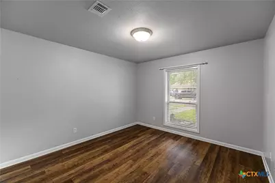 208 Berkshire Lane, Victoria, TX 77904 - Photo 23