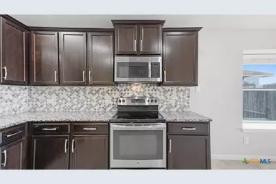 2238 Falcon Way, New Braunfels, TX 78130 - Photo 13