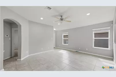2238 Falcon Way, New Braunfels, TX 78130 - Photo 11
