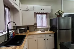 1303 S 13th St, Temple, TX 76504 - Photo 9