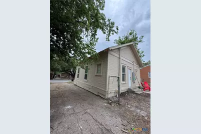 1303 S 13th Street, Temple, TX 76513 - Photo 11