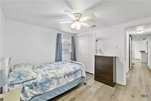 725 Co Rd 428, Lolita, TX 77971 - Photo 17