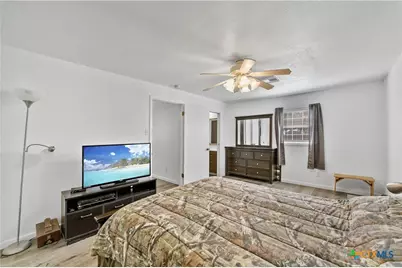 725 County Road 428, Lolita, TX 77971 - Photo 13