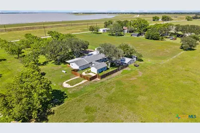 725 County Road 428, Lolita, TX 77971 - Photo 31