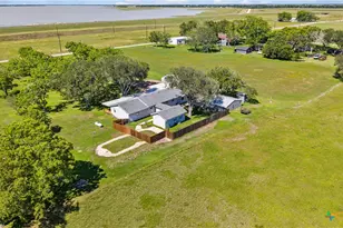 725 Co Rd 428, Lolita, TX 77971 - Photo 31