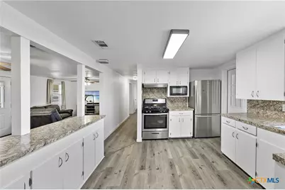 725 County Road 428, Lolita, TX 77971 - Photo 11