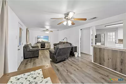 725 County Road 428, Lolita, TX 77971 - Photo 7