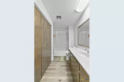 725 County Road 428, Lolita, TX 77971 - Photo 15
