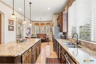 526 Mission Hill Run, New Braunfels, TX 78132 - Photo 7
