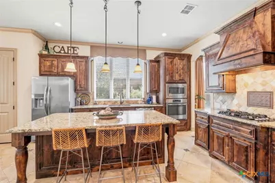 526 Mission Hill Run, New Braunfels, TX 78132 - Photo 9