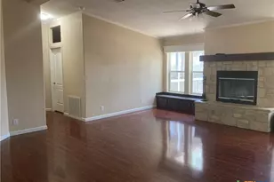 800 Thurman Rd, San Marcos, TX 78666 - Photo 5