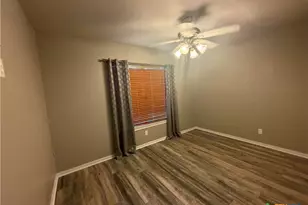 114 Palomino, Victoria, TX 77904 - Photo 5