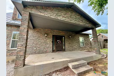 2011 Zint Street, Gonzales, TX 78629 - Photo 5