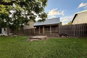 2011 Zint St, Gonzales, TX 78629 - Photo 37