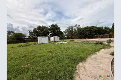 2011 Zint Street, Gonzales, TX 78629 - Photo 31