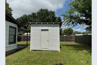 1701 E Mimosa Avenue, Victoria, TX 77901 - Photo 43