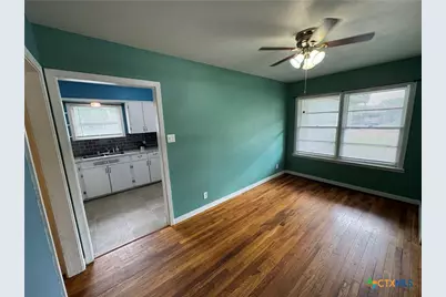 1701 E Mimosa Avenue, Victoria, TX 77901 - Photo 7