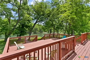 1242 Ervendberg Ave, New Braunfels, TX 78130 - Photo 13