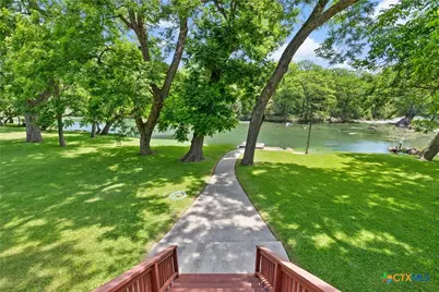 1242 Ervendberg Avenue #Lot 4, New Braunfels, TX 78130 - Photo 11