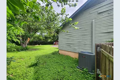 5222 Pine Place, Austin, TX 78744 - Photo 9