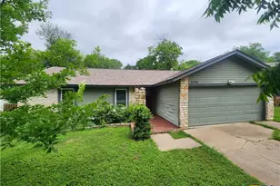 5222 Pine Pl, Austin, TX 78744 - Photo 3
