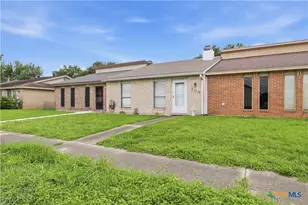 309 Versailles St, Victoria, TX 77904 - Photo 21